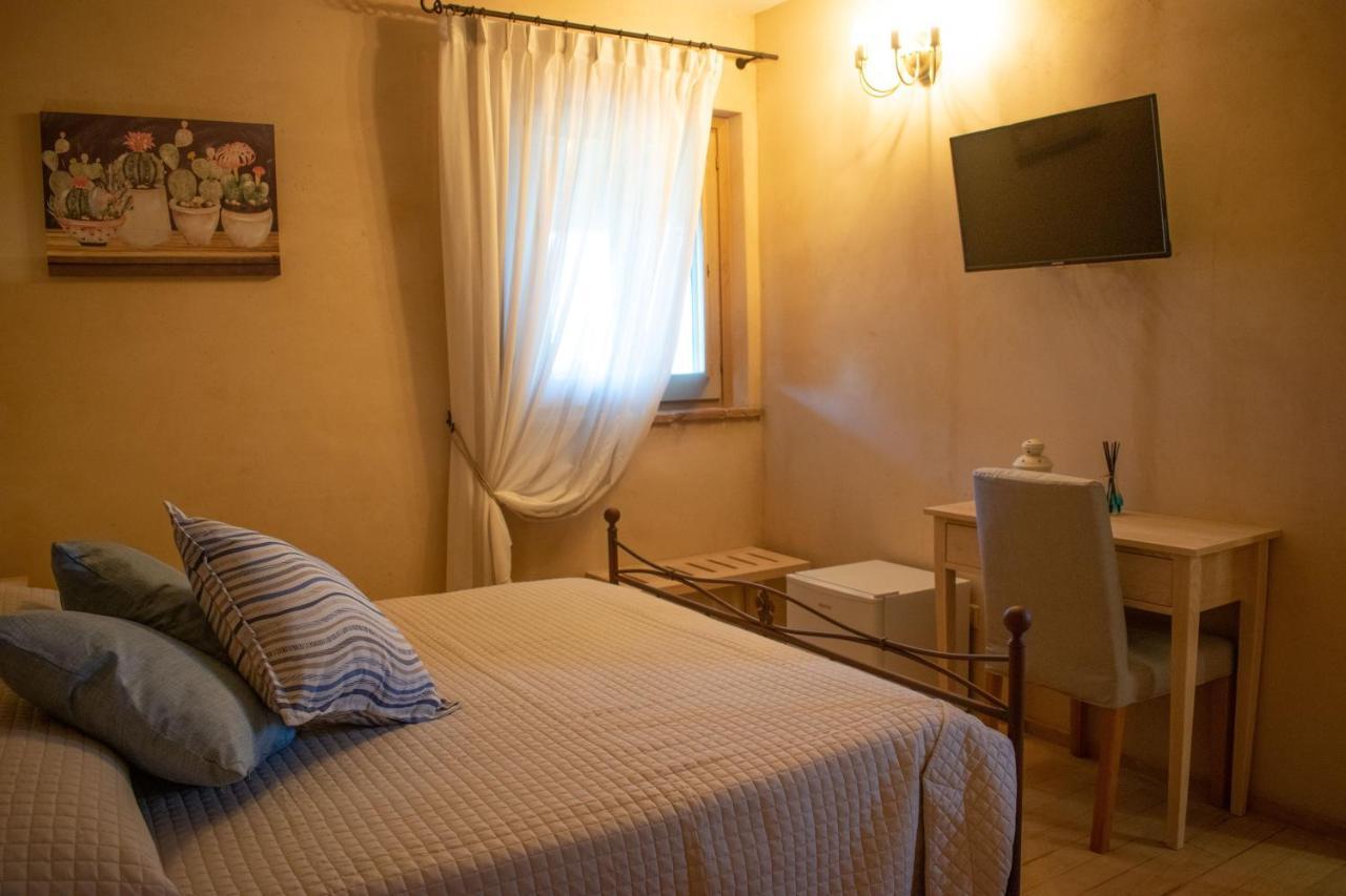 Camera Iris - B&B Antico Casale Monte San Biagio Ngoại thất bức ảnh